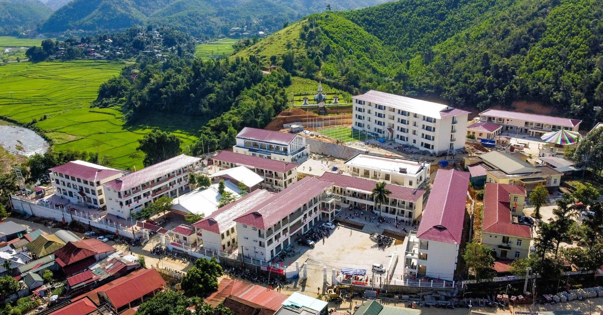 108 Truong Noi Tru Bien Gioi Da Khai Giang 40 Truong Hoan Thanh Toan Bo 1513