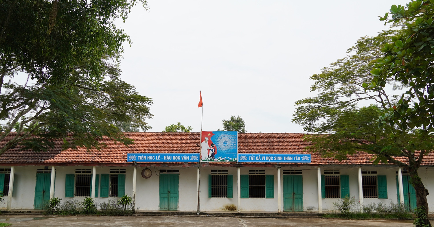 127 Hoc Sinh O Nghe An Van Chua Den Lop 415