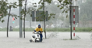 2026 Mien Bac Nang 33 Do Trung Bo Mua Lon Xoi Xa 4046