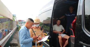 2028 xe hop dong phai chia se du lieu hop dong van tai voi bo cong an 2953