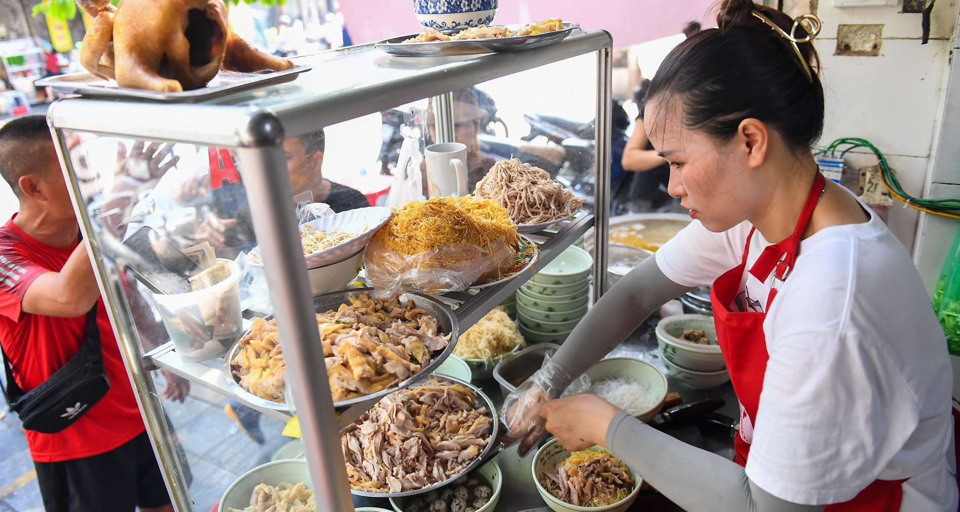 5 Quan Bun Ngon Dong Kin Khach O Phuong Hai Ba Trung Ha Noi 3938