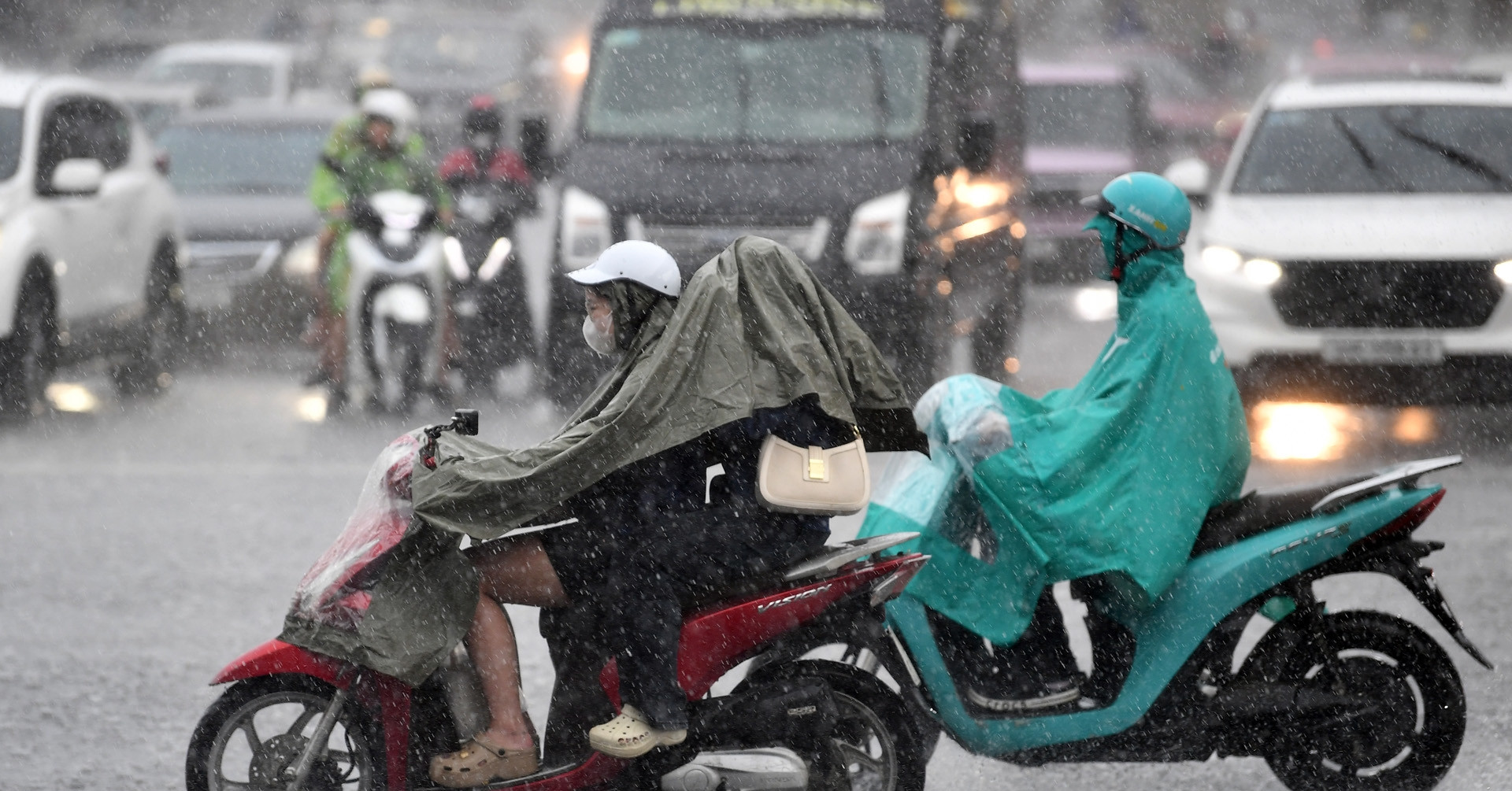 8 Mien Bac Con Nang Nong Oi Buc Tu Dem Bat Dau Mua Lon 2659