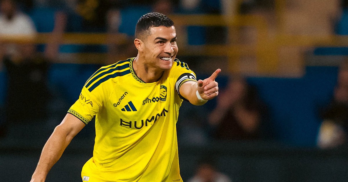 Ronaldo Lập Hat-Trick Giúp Al Nassr Chiến Thắng, Tiến Sát Cột Mốc 1000 Bàn 87076927311109040683075885682291987549470530N 1793312800836594330951 325 0 1339 1936 Crop 1793312885