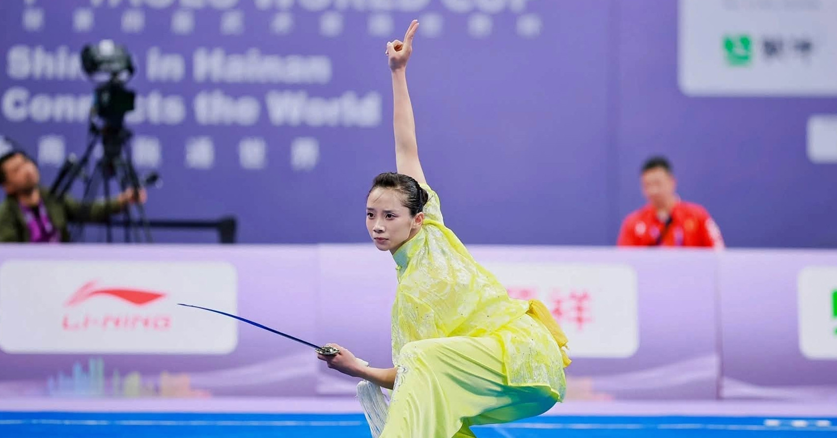 9 Trinh Thu Vinh Duong Thuy Vi Xuat Tran 3611
