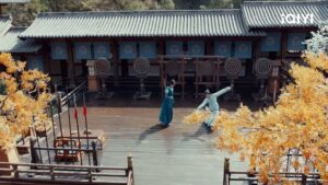 【Full】Love Is An Accident Ep03_Li Chuyue Is Hunted Down _ 花溪记 _ Iqiyi
