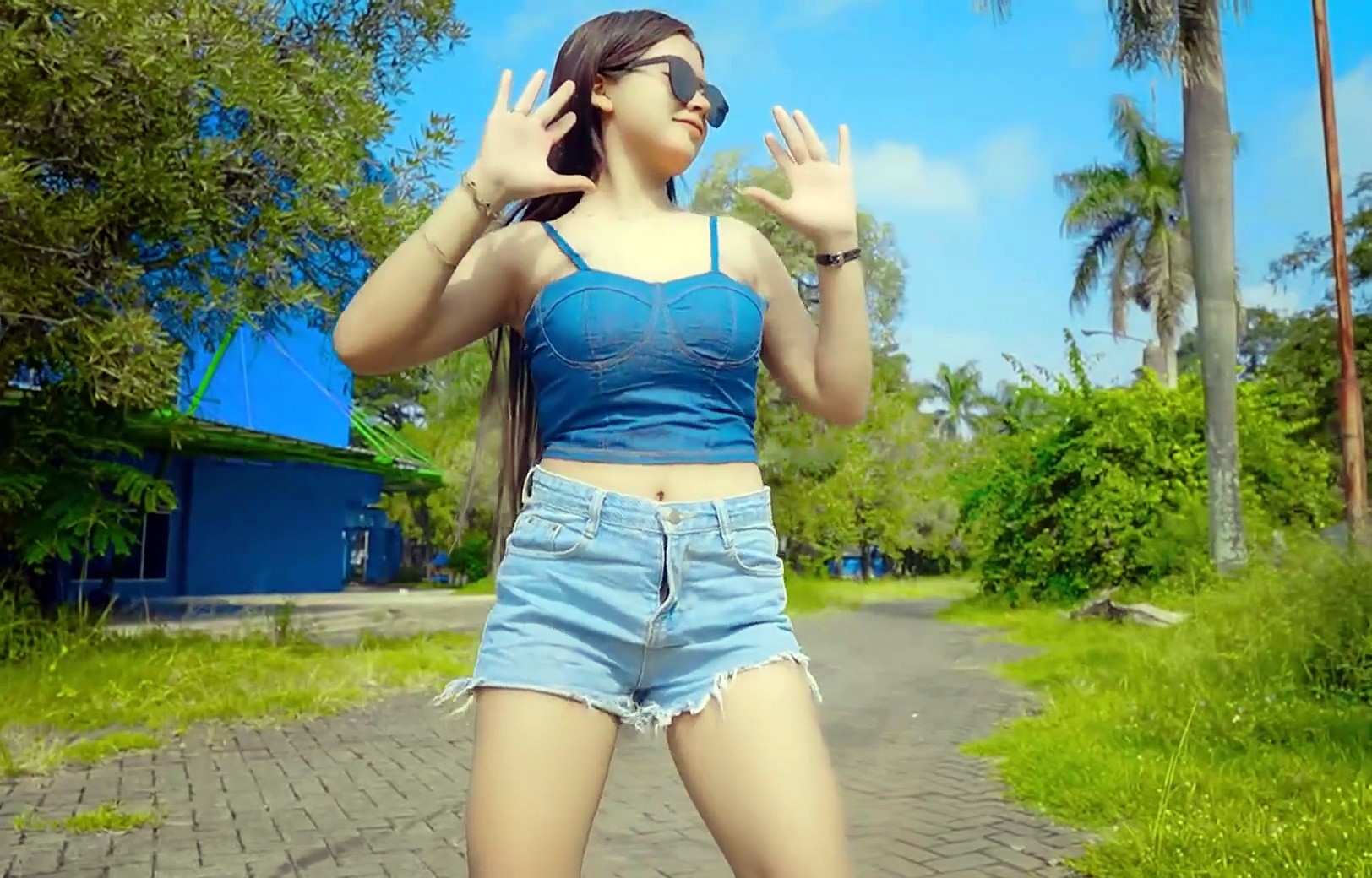 Dj Full Bass Remix Dj Dimana Salahnya Thomas Arya