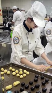 Anh Có Thích 1 Cô Gái Biết Nấu Ăn Không
