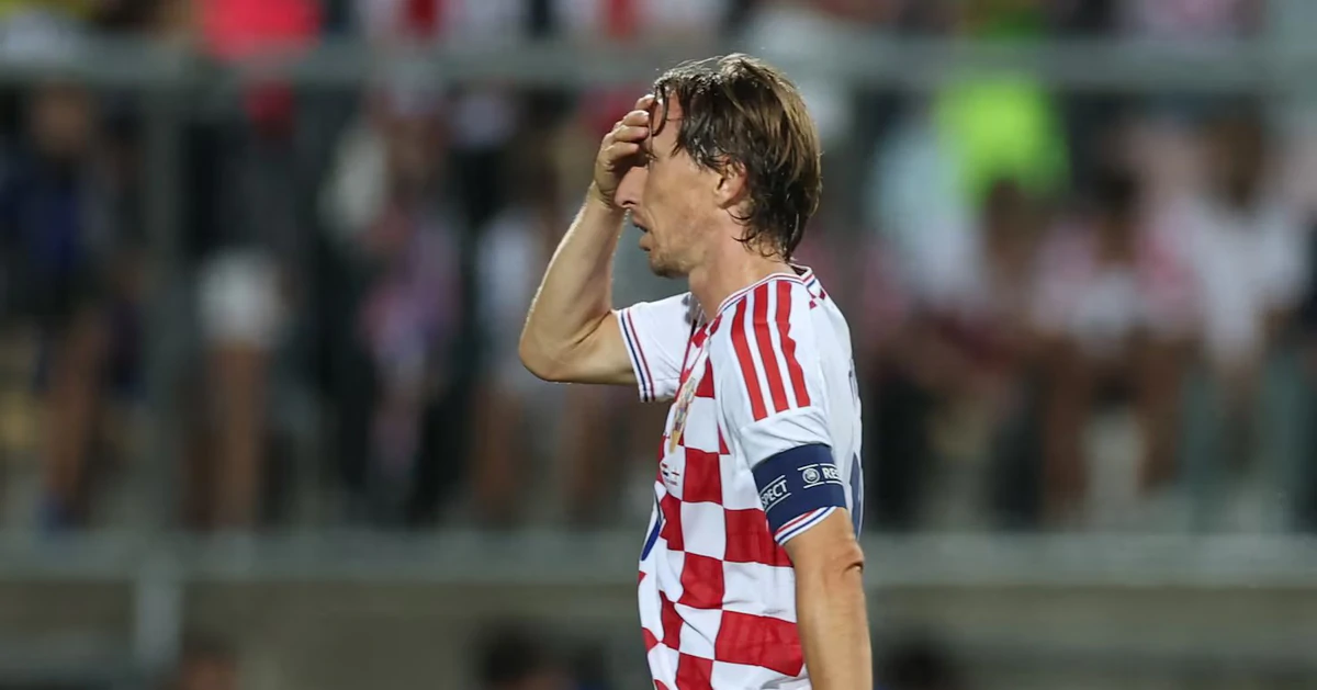Anh Bai Duoi Modric 1791114247744990703375 41 0 812 1472 Crop 1791114274792650893015