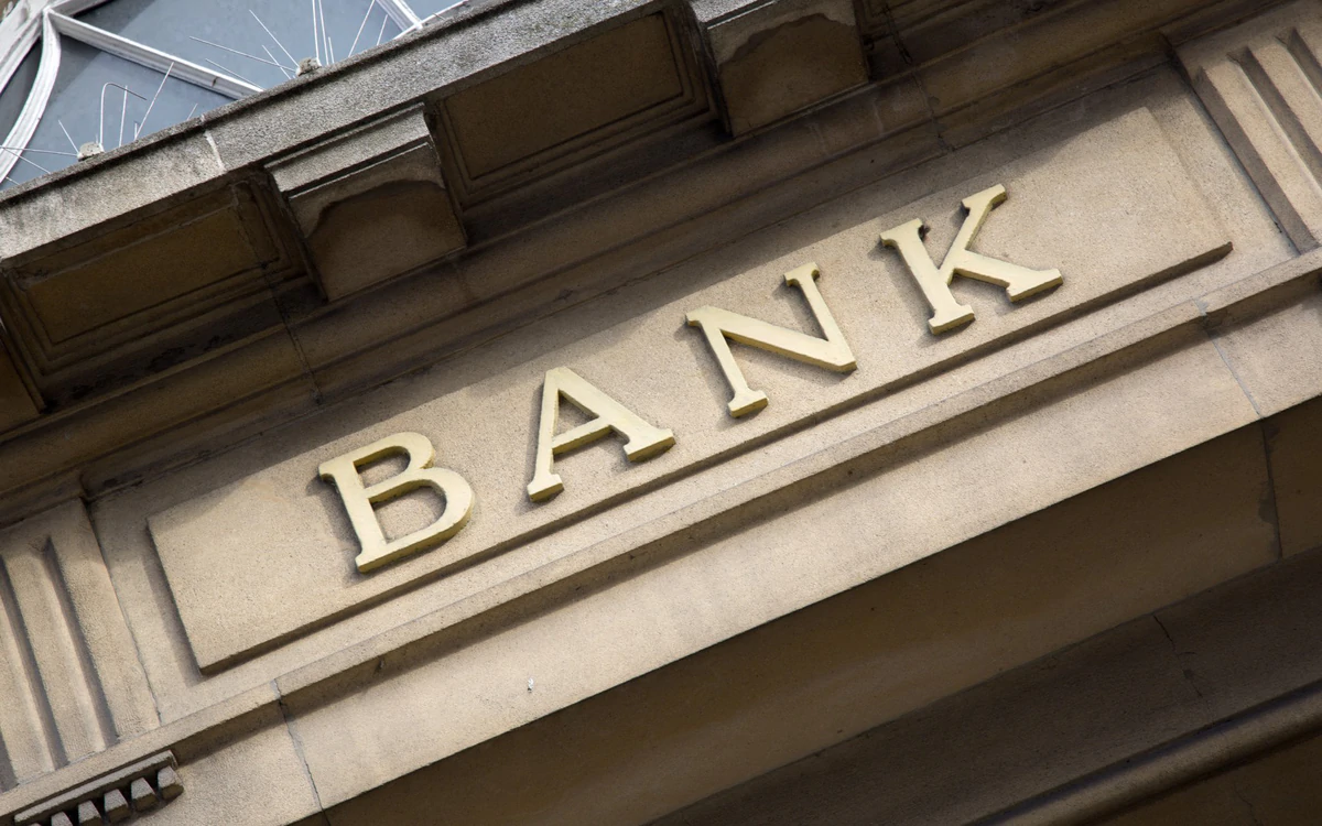 Bankfelirat 421584 1793238568056768808359 0 114 1080 1842 Crop 17932385777651224055848