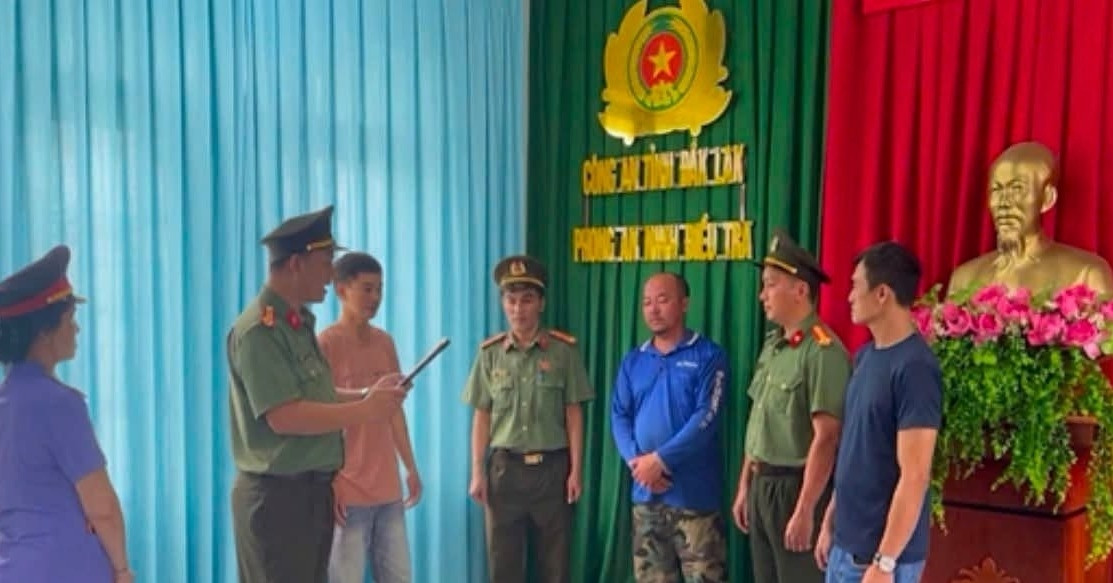 Bat Doi Tuong To Chuc Tap Trung Dong Nguoi Can Tro Luc Luong Chuc Nang 1280