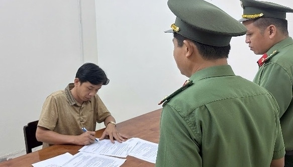 Bat Giam Bi Can Thu 7 Trong Duong Day Lam Tien Gia Lien Tinh 2714