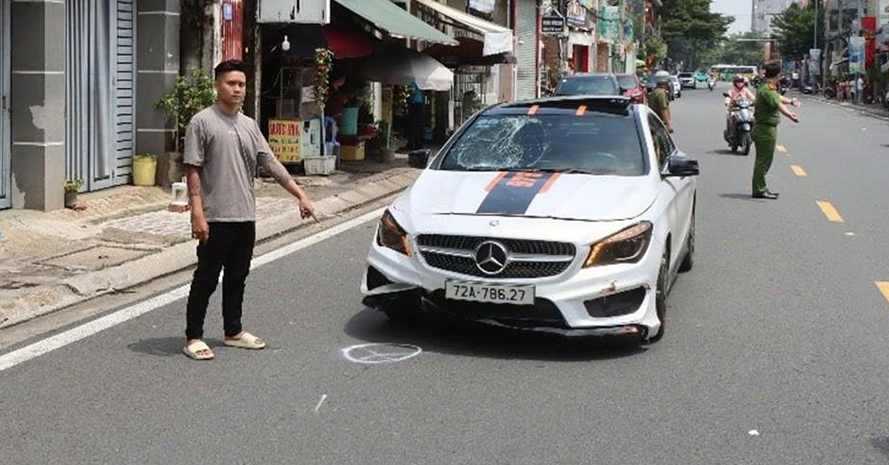 Bat Tai Xe Lai Mercedes Tong Hai Chi Em Bi Thuong Roi Ro Ga Bo Tron 1213