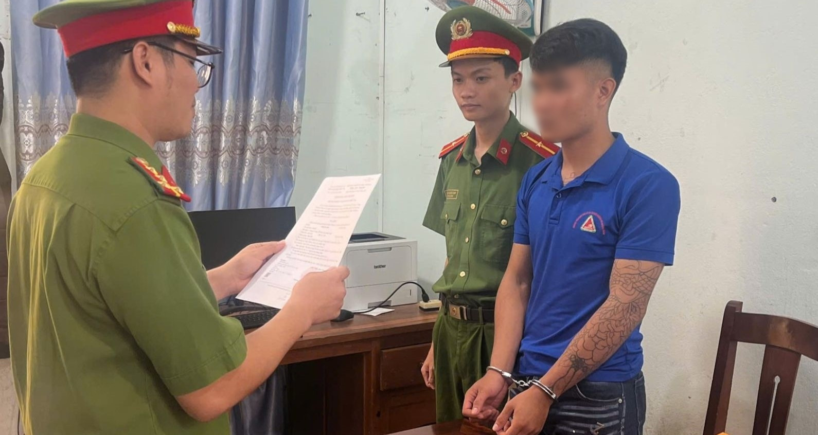 Bat Tam Giam Thanh Nien Giao Cau Voi Thieu Nu 15 Tuoi 1157