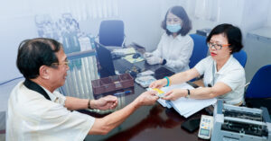 bhxh ha noi len tieng vu cu ba 97 tuoi kho lam thu tuc nhan luong huu 2020