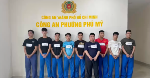Bi Nhin Deu Luc An Nhau Hai Nhom Hon Chien 9 Nguoi Bi Bat O Tphcm 792