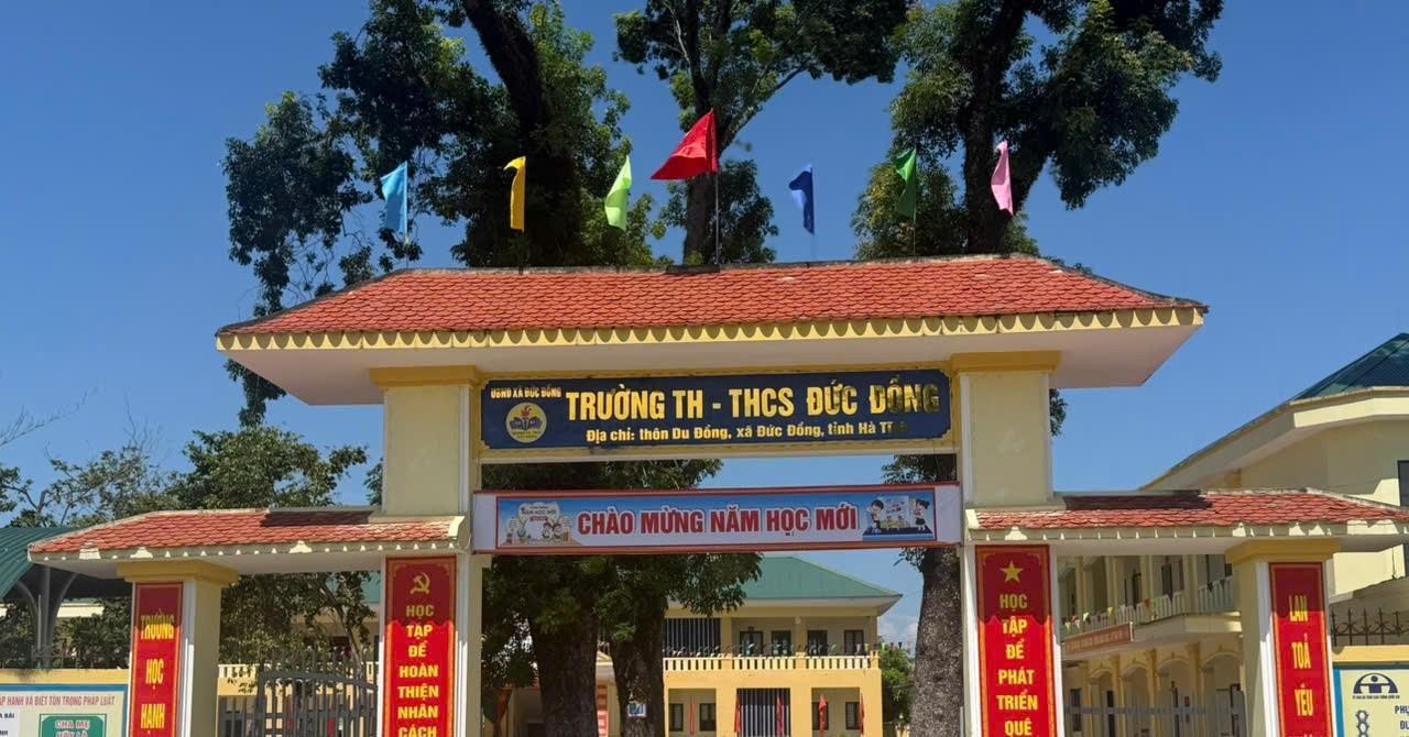 Bi Thu Tinh Uy Ha Tinh Yeu Cau Bao Cao Vu Bo Tri Hieu Truong Tai Xa Duc Dong 434