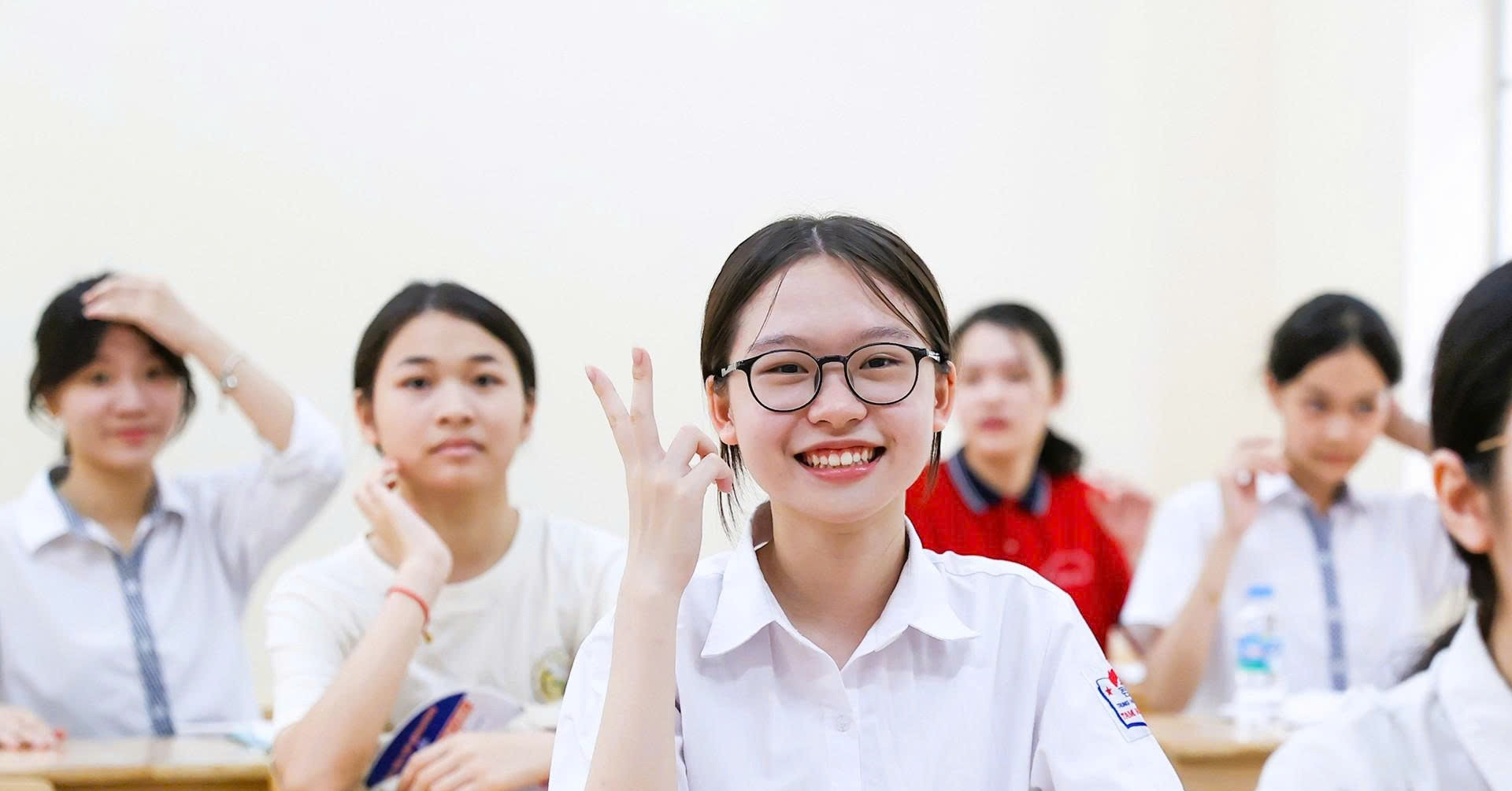 Bo Gd Dt Du Kien Thi Lop 10 Chi Con 2 Mon Toan Ngu Van 3289