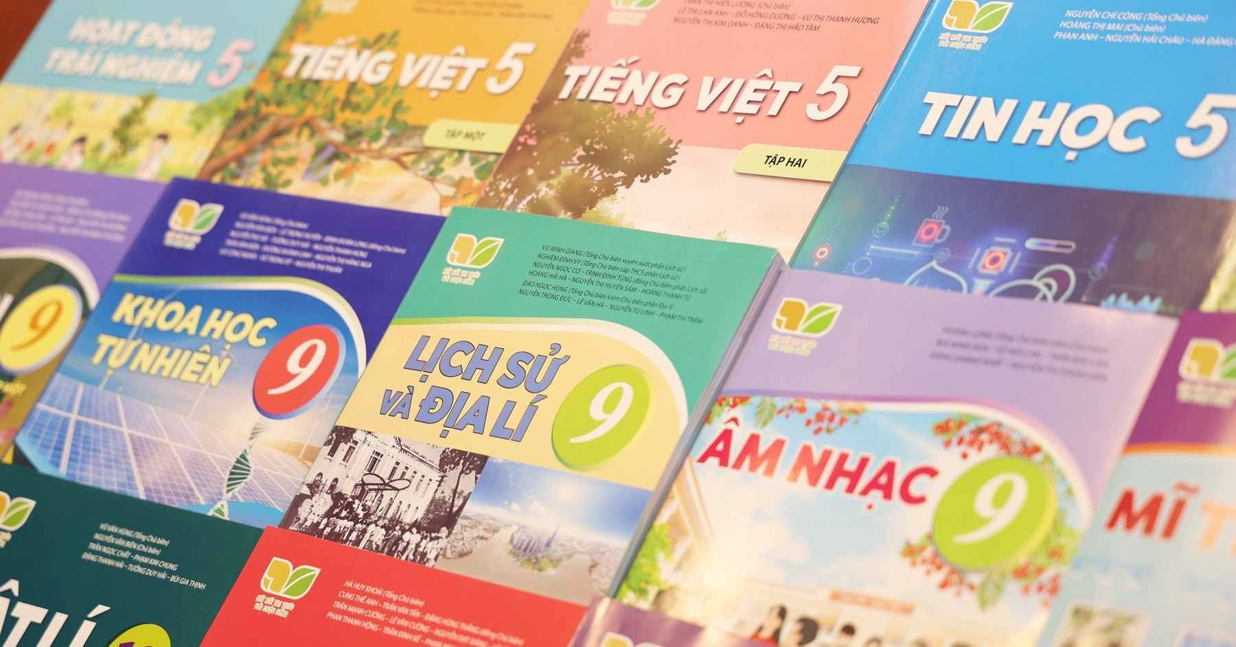 Bo Gd Dt Ly Giai Tinh Trang Thieu Sach Giao Khoa Dau Nam Hoc 438