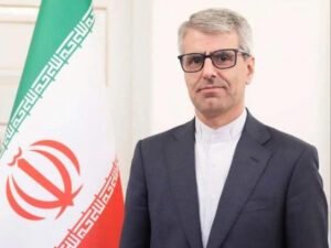 bo ngoai giao iran ong esmaeil baqaei. anh reuters