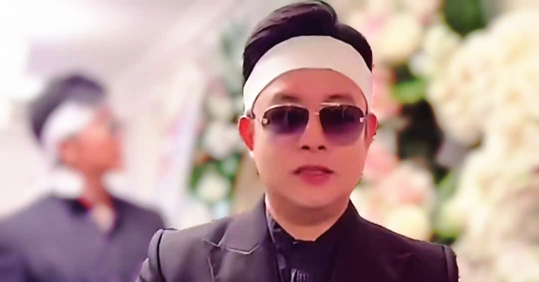 Ca Si Quang Le Chiu Tang Me Ca Si Nguyen Tran Trung Quan Gay Chu Y 1051