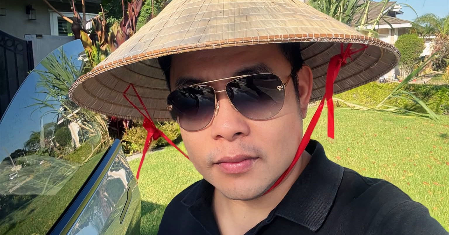 Ca Si Quang Le Tuoi Cay Thuong Thuc Qua Trong Vuon Nha Trieu Do O My 1576