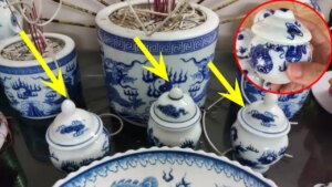 Cách Đặt 3 Hũ Muối Gạo Nước Trên Bàn Thờ Chuẩn Nhất Cach Dat 3 Hu Muoi Gao Nuoc Tren Ban Tho Chuan Nhat 154021
