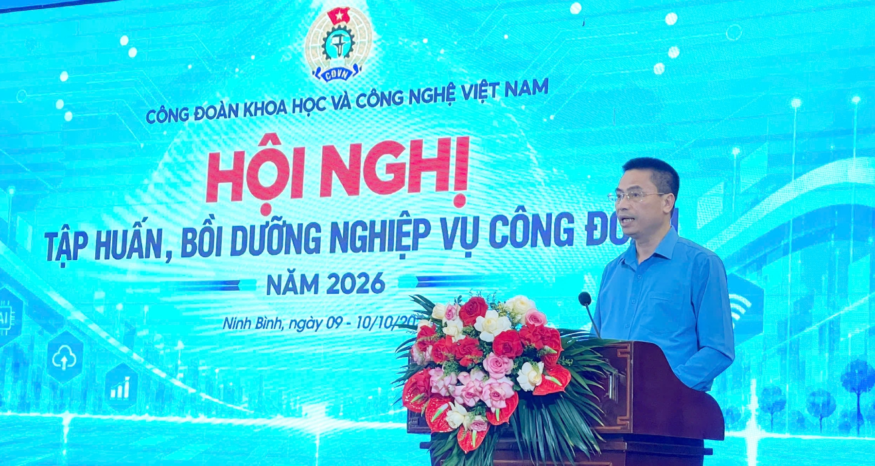 Can Bo Cong Doan Khong The Dung Ngoai Lan Song Ai Chuyen Doi So 1610