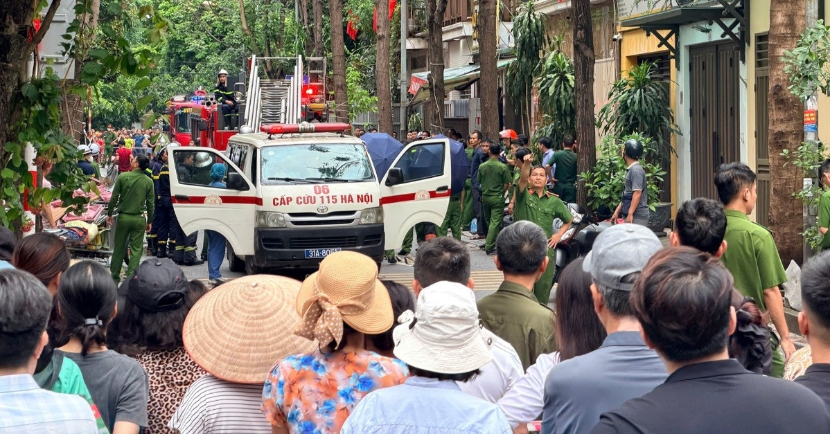 chay biet thu o ha noi giay phut nan nhan bong toan than lao ra nho cuu 2 nguoi mac ket 2578