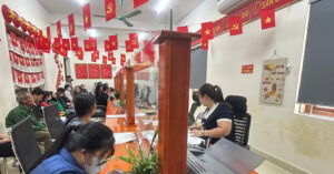 chinh quyen dia phuong 2 cap vuot qua cu soc chuyen doi de vuon xa 3565