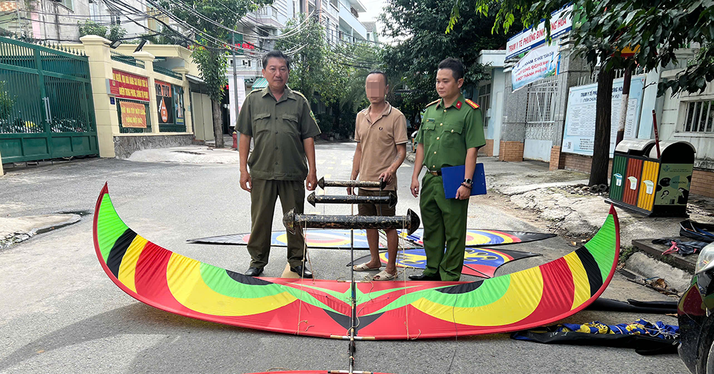Clip Can Canh Chiec Dieu Sao Khien Tan Son Nhat Phai Tam Dung Hoat Dong Bay 1601