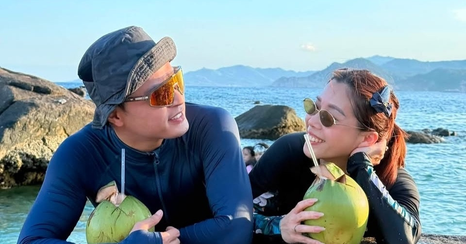 Clip Phuong Oanh Vao Bep Hut Trieu View Vo Chong Hong Dang Tinh Tu O Bien 932