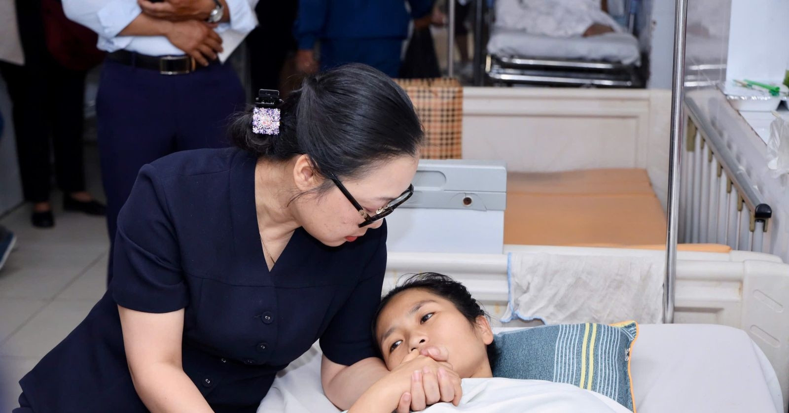 Co Giao Bi Xe Tai Can Khi Lao Ra Cuu Hoc Sinh Nhan Giai Thuong Thanh Nien Song Dep 2943