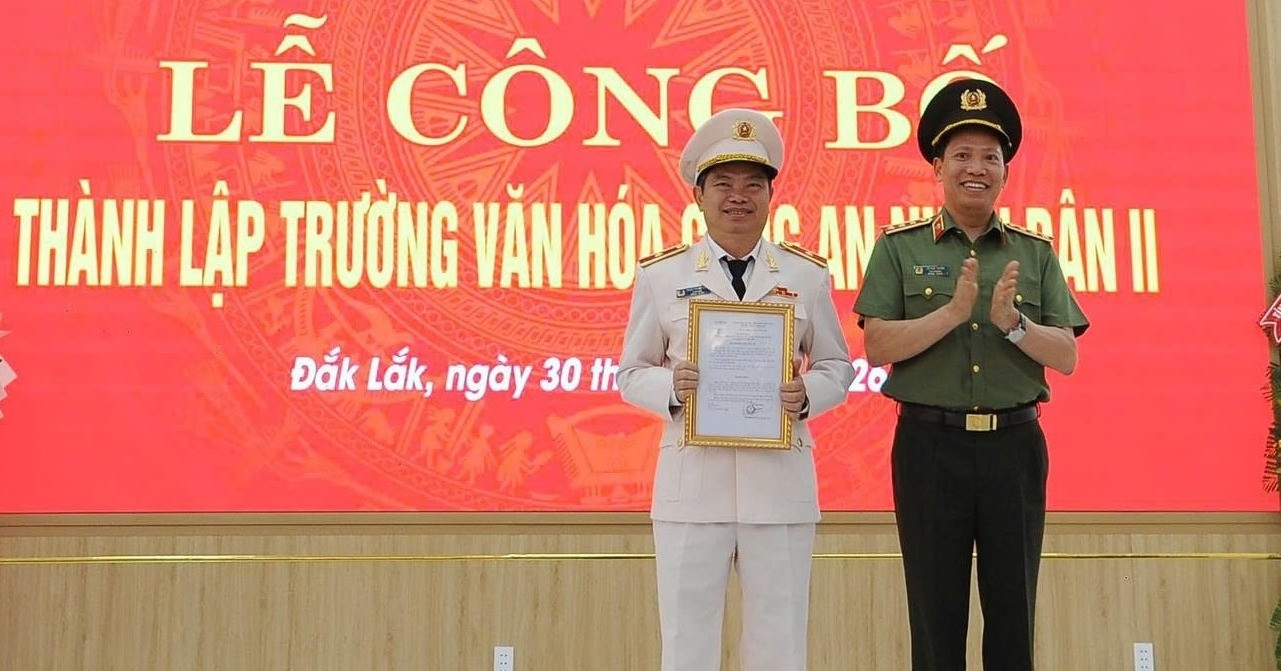 cong bo quyet dinh thanh lap truong van hoa cong an nhan dan ii 3453