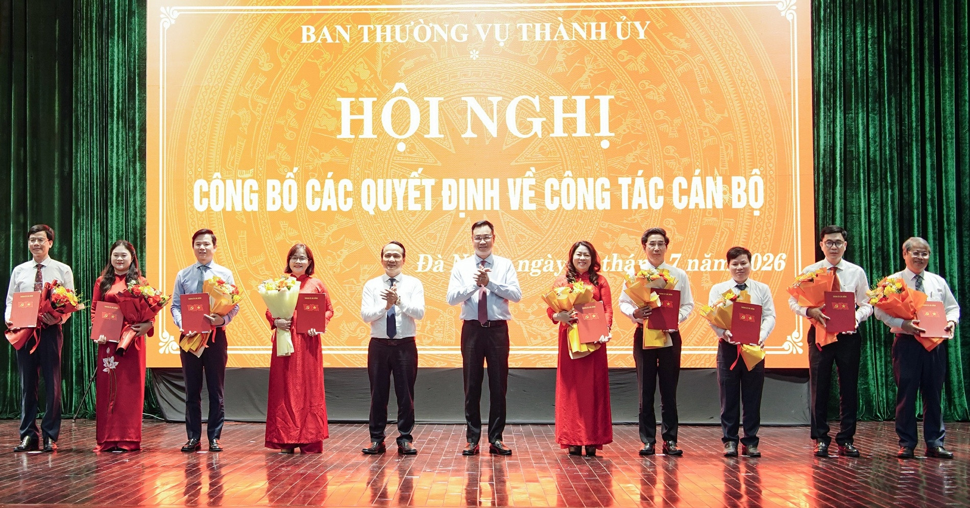 da nang dieu dong bo nhiem 17 can bo chu chot 2800