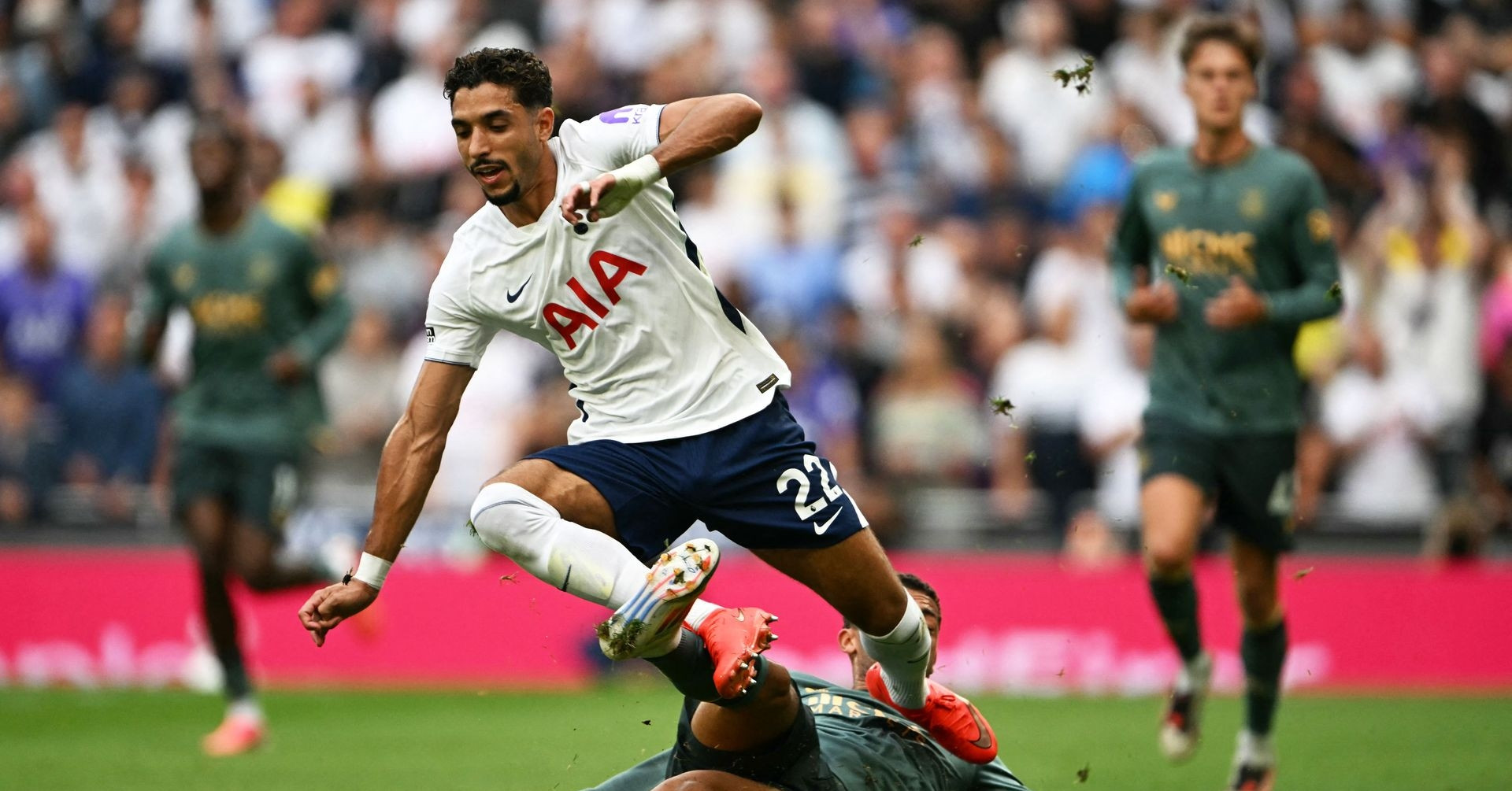 Dau Tu Ca Nui Tien Tottenham Van Chua Biet Thang 111