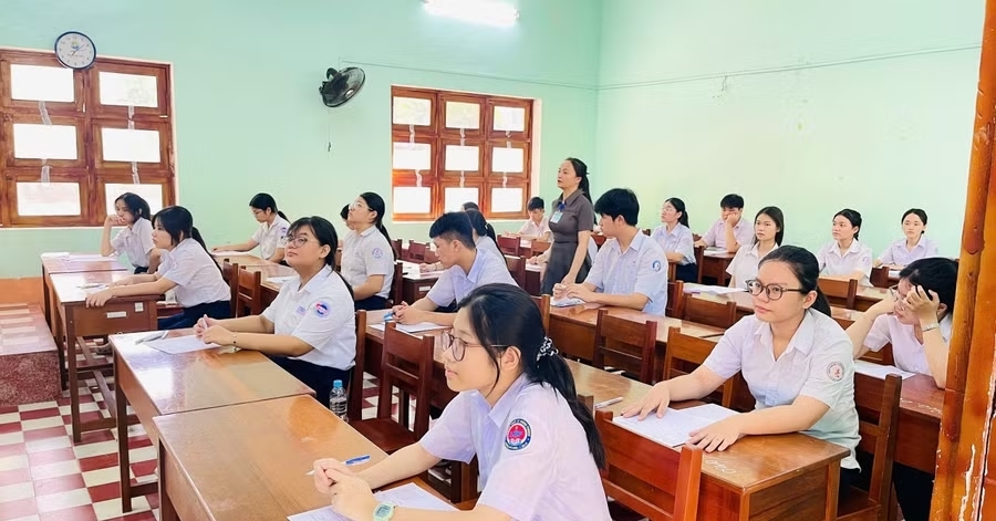 de thi va dap an mon tieng anh tuyen sinh vao lop 10 tinh gia lai nam 2026 1950.avif