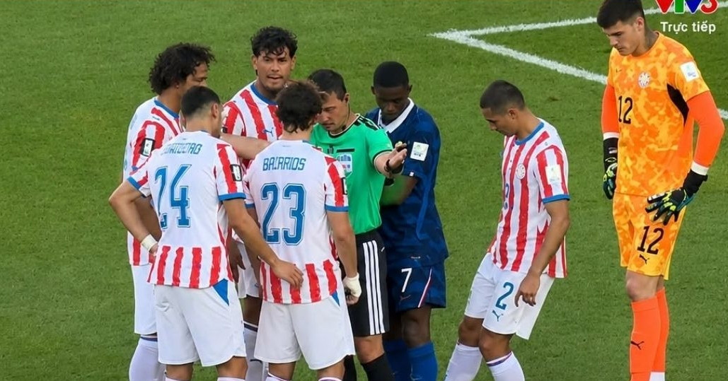 Dembele Gai Bay Doi Thu Tren Cham 11M De Mbappe Ha Dep Paraguay 418