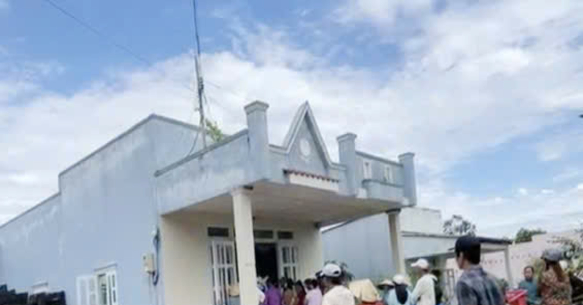 Di Lam Ve Phat Hien Chi Gai Cung Nguoi Tinh Tu Vong Trong Nha 1320