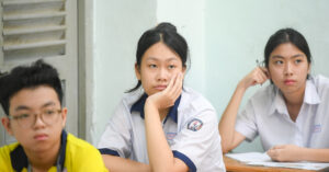 diem thi lop 10 tphcm su doi lap giua con mua diem 10 va mon thi khac nghiet 1650