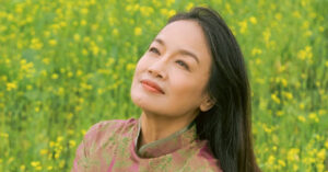 Dien Vien Tu Oanh U60 Hon Nhan Vien Man Lam Nong Dan O Manh Vuon 3 2081