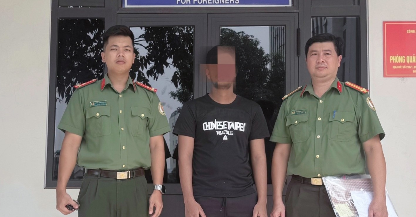 Giam Doc Doanh Nghiep Bi Khoi To Vi Chua Chap Nguoi Nuoc Ngoai Trai Phep 1065