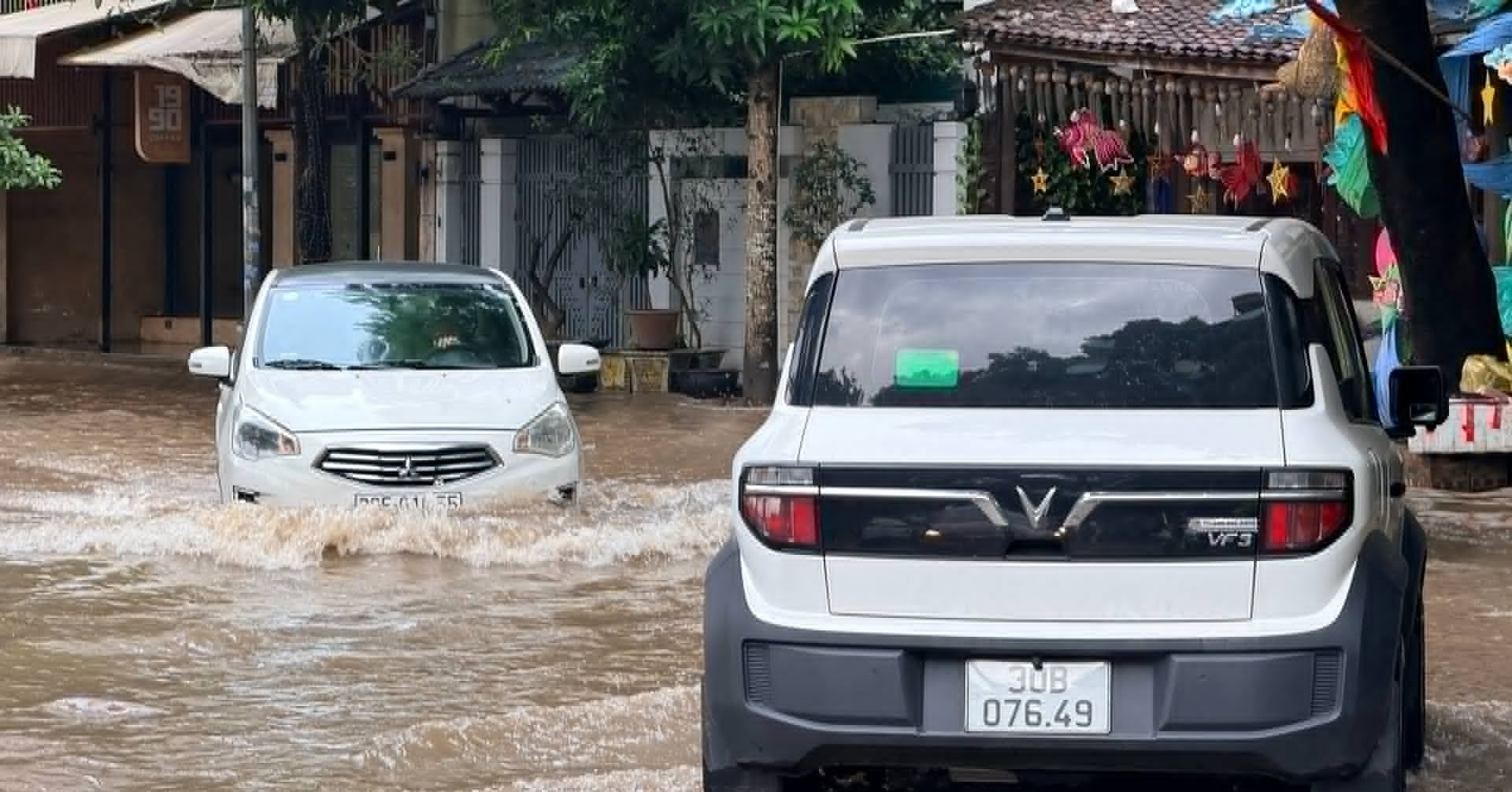 Ha Noi Nuoc Ngap Rut Nhanh Chi Con Vai Diem Ung Cuc Bo 553