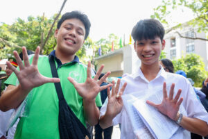 hoc sinh thi lop 10 ha noi 2026jpg 2360