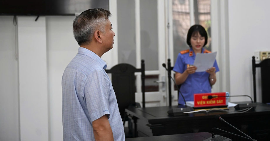 Hoi Han Muon Mang Cua Nguoi Dan Ong Lai Mercedes Hanh Hung Tai Xe O Ha Noi 2294