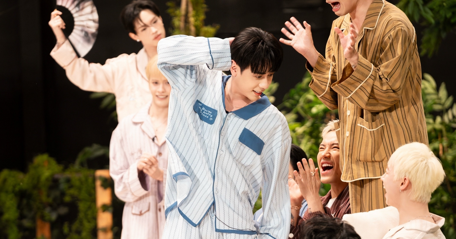 Hurrykng Co Hanh Dong Khong Ngo Voi Cody Nam Vo Quang Hung Tro Tai Catwalk 599
