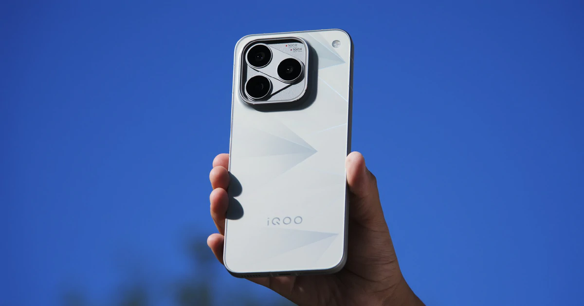 Iqoo 16 Innoq 4 17921283237281497280102 27 0 1074 2000 Crop 179213221265823134489