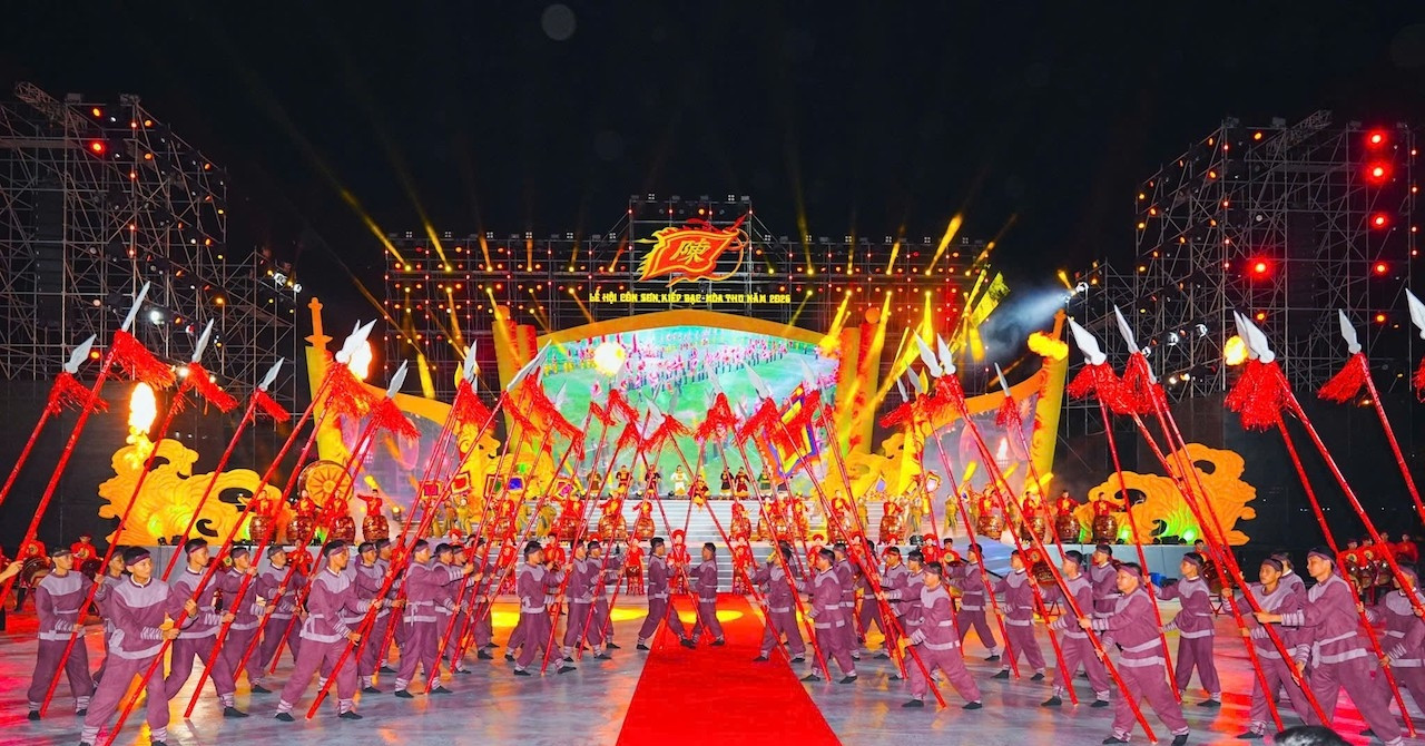 Khai Mac Le Hoi Con Son Kiep Bac Mua Thu 2026 203