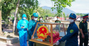 Khánh Hòa lấy mẫu ADN hơn 2.200 hài cốt liệt sĩ trong Chiến dịch 500 ngày đêm 1 khanh hoa lay mau adn hon 2 2351
