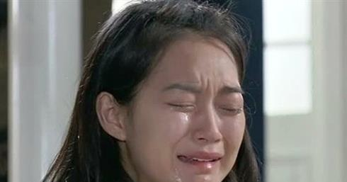 Kho Chiu Voi Co Em Chong Lam Me Don Than Chi Dau Duoi Di Trong Dem Mua Gio De Roi Sau Do Hoi Han 61