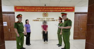 khoi to giam doc va 3 can bo nhan vien vu mua ban hoa don trai phep o quang ninh 2038